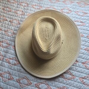 Wallaroo Men's Beige Straw Sun Hat